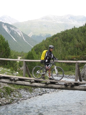 tag4-brueckeValMora