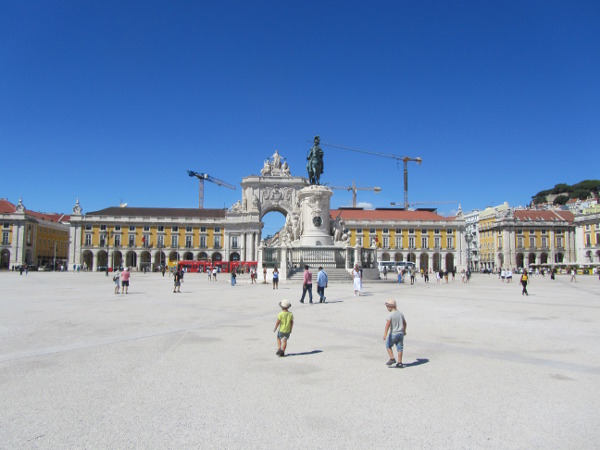 Commerece Square